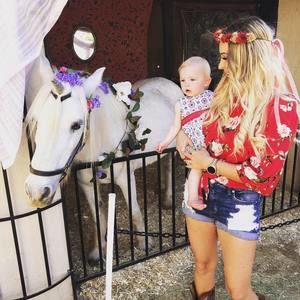 Meet your Posher, Sheara